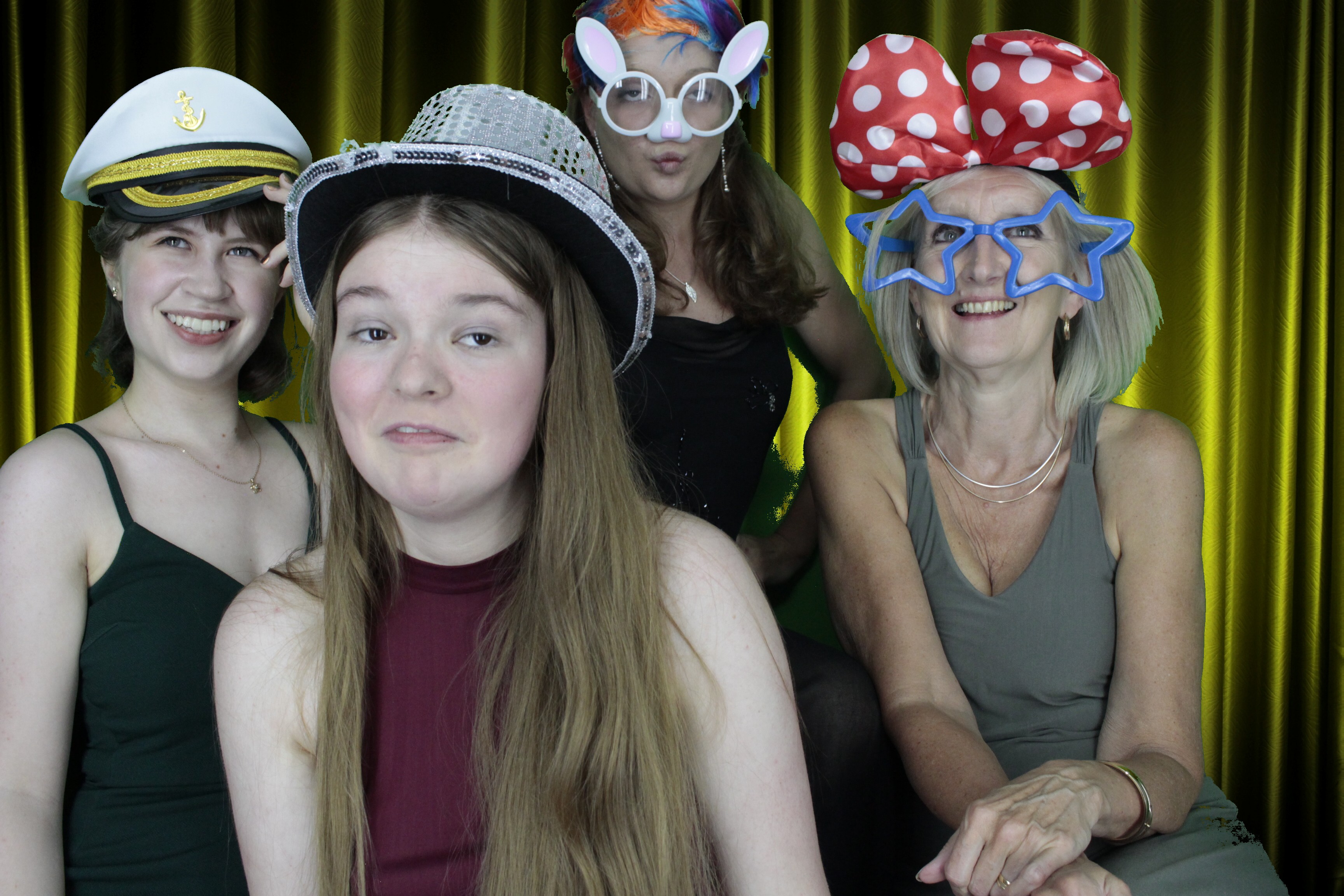 St Gabriel's Leavers 2019 | View more photos from the event at gallery.myphotoboothexperience.co.uk/u/MyPhotoBoothExperienceLtd/St-Gabriels-Leavers-2019